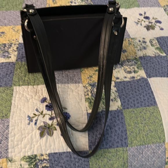 Purse’s - Picture 2 of 5